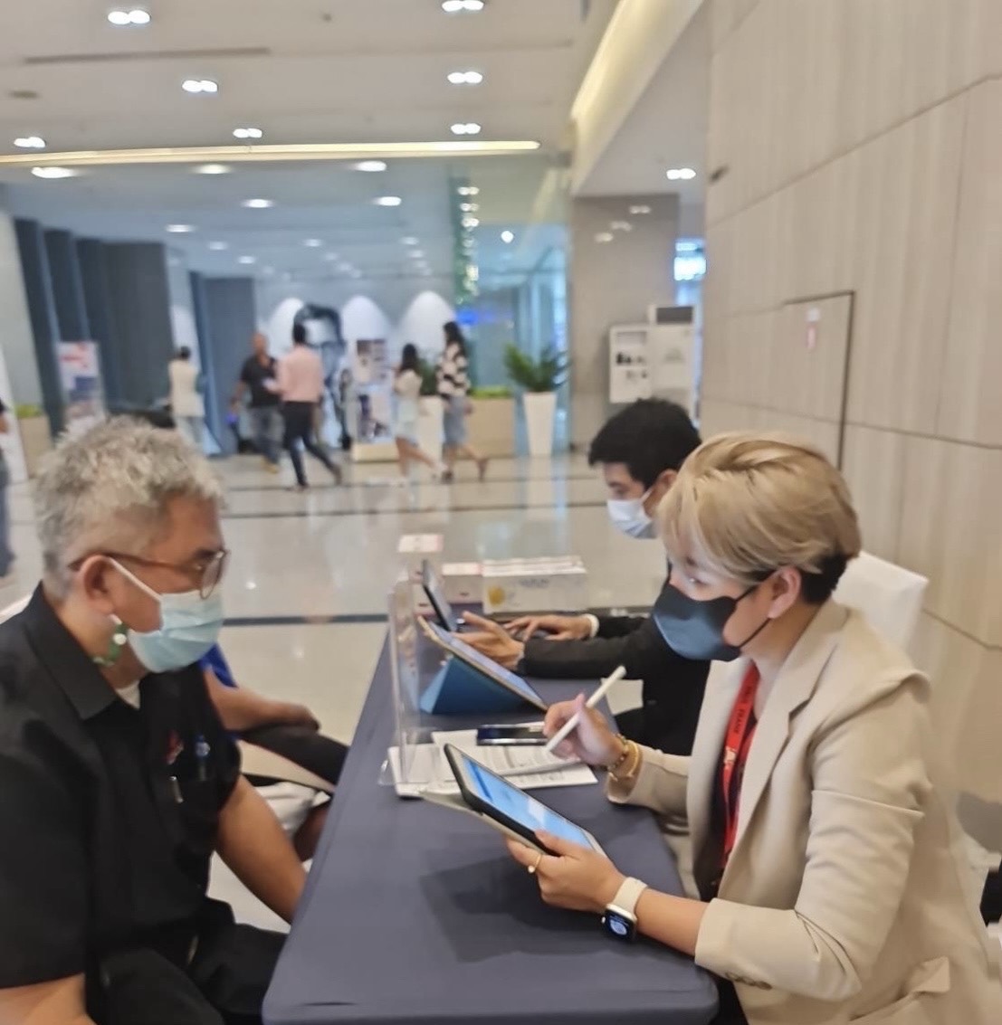 3DB98A86-ABA7-44A4-9117-ADCDE12F0DC5